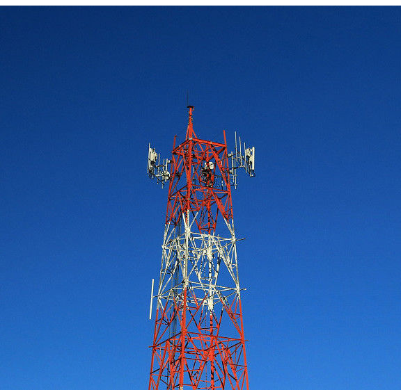 4 chân Tháp thép góc 30m / S Q235 cho viễn thông
